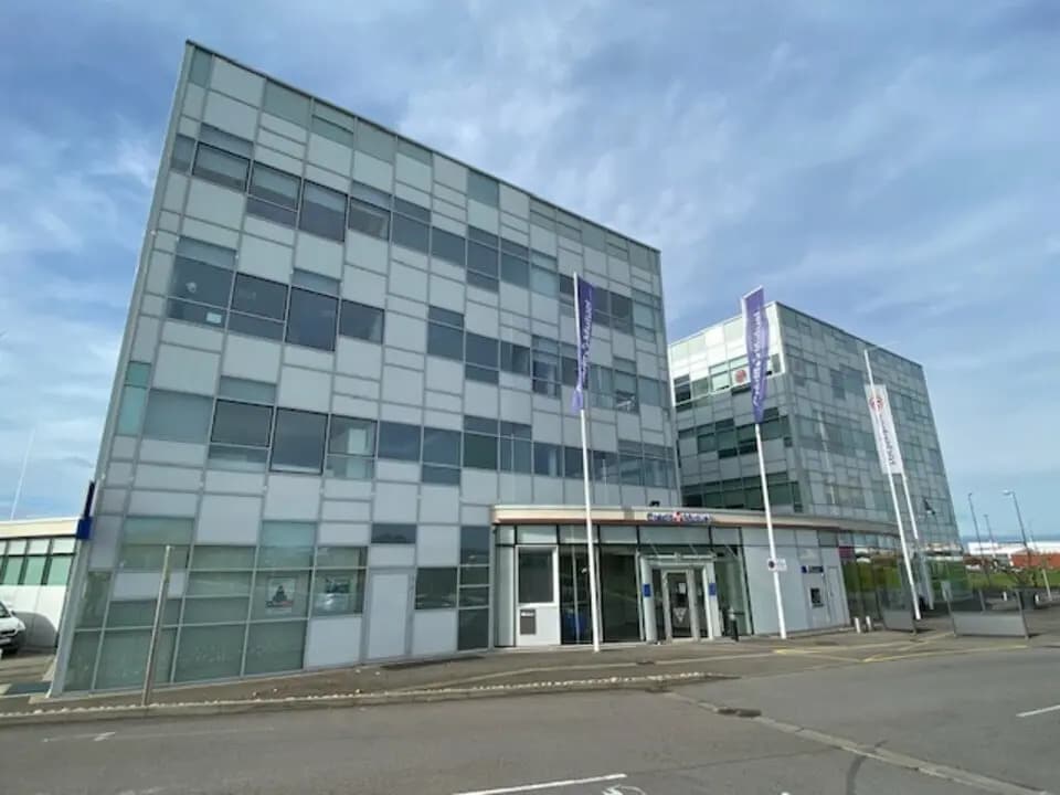 Location Bureaux 333 m² - Photo 1