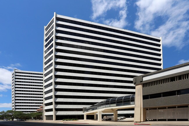 More details for 555 N Carancahua St, Corpus Christi, TX - Office to Rent