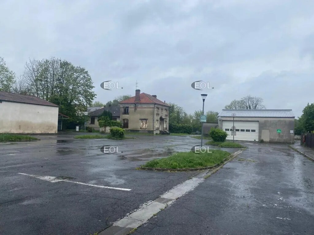 Vente Local d'activités 1 977 m² - Photo 1