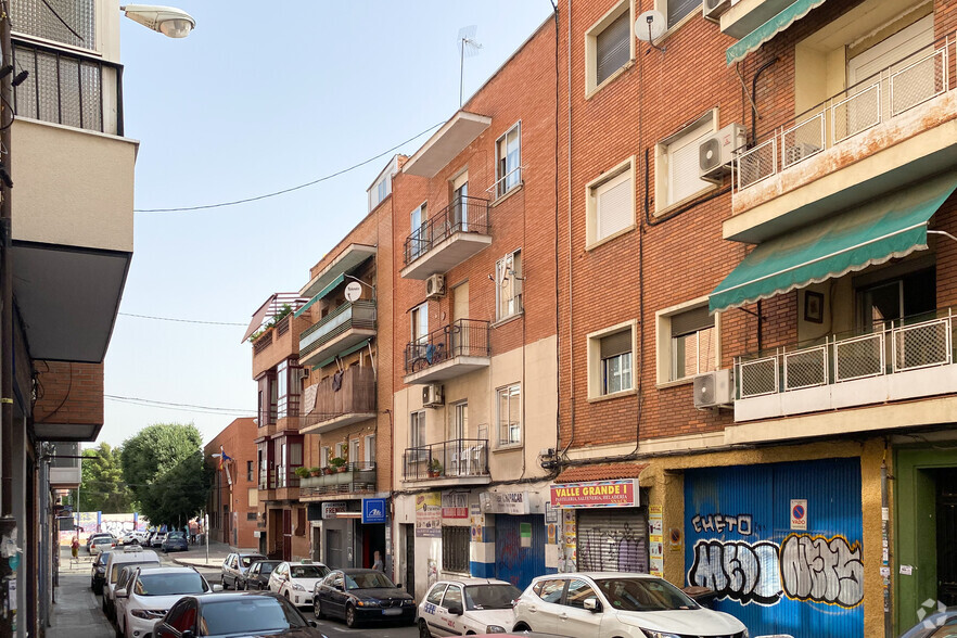 Calle del Amor Hermoso, 7, Madrid, Madrid for sale - Primary Photo - Image 1 of 2