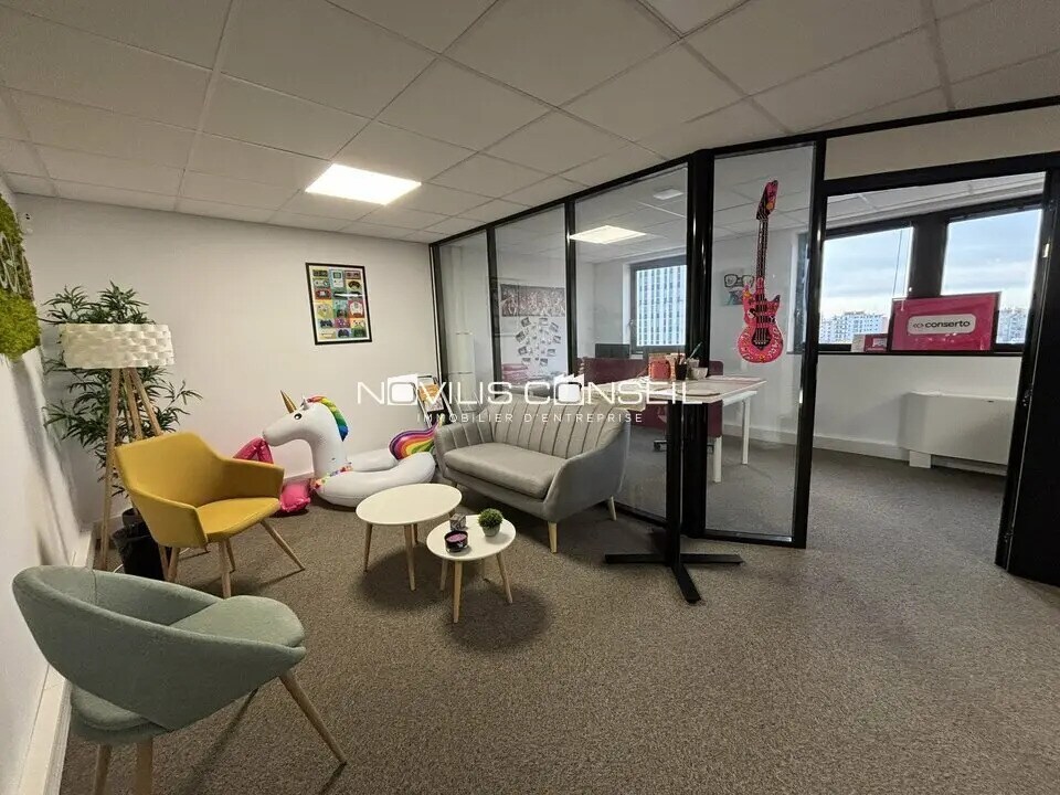 Office in Toulouse to rent Building Photo- Image 1 of 14