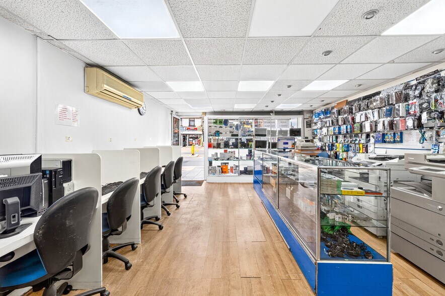 233 London Rd, Croydon to rent - Building Photo - Image 3 of 9