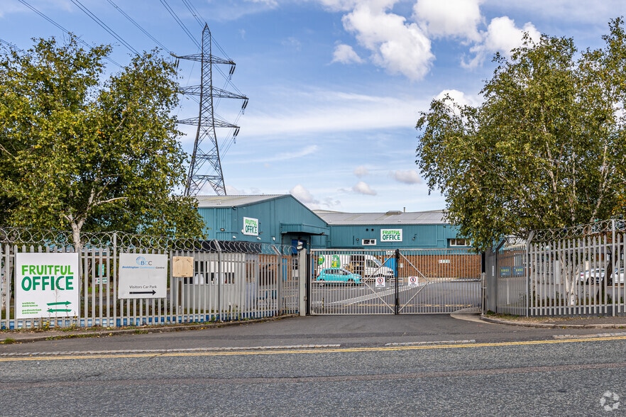 Marlowe Way, Croydon for sale - Primary Photo - Image 1 of 1