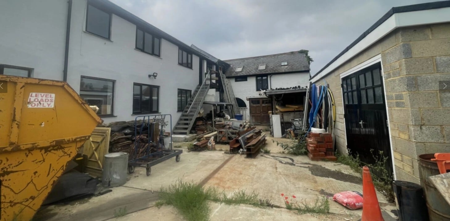 2 Park Rd, Hythe to rent Primary Photo- Image 1 of 16