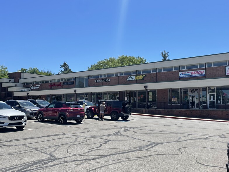 8202-8280 E Market St, Warren, OH for rent - Building Photo - Image 3 of 18