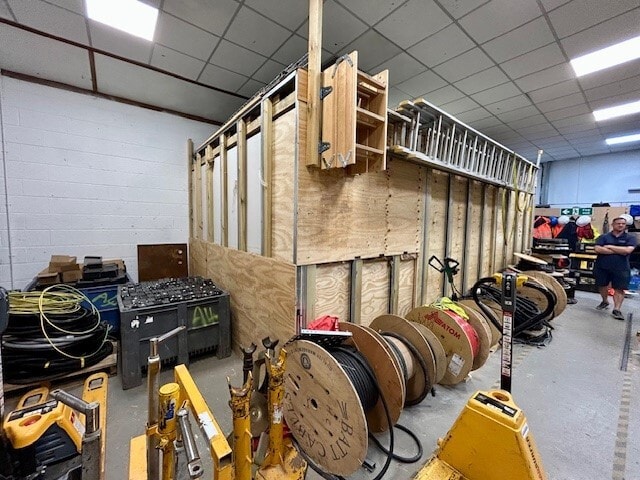 Bath Rd, Newbury to rent Interior Photo- Image 1 of 3