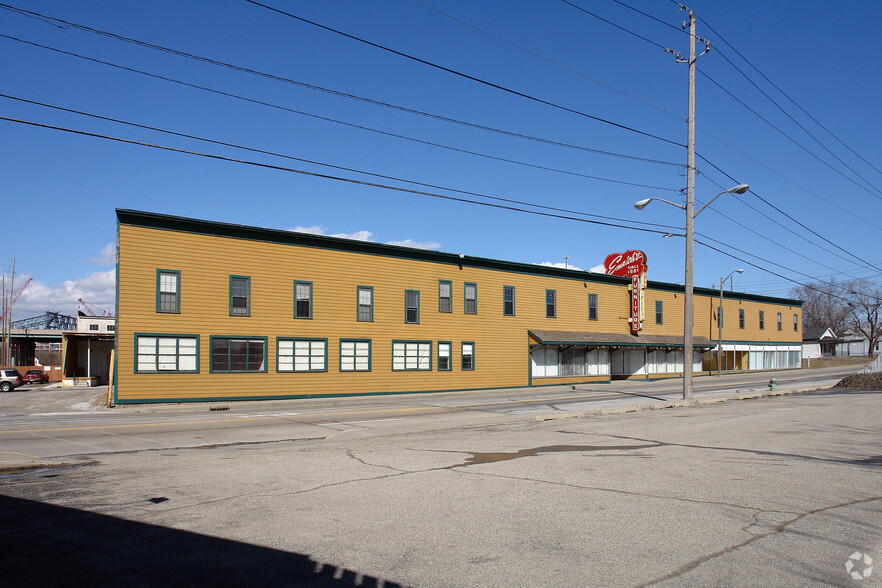 324 W Morris St, Indianapolis, IN for sale - Building Photo - Image 1 of 1