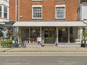 19 Stone St, Cranbrook to rent Interior Photo- Image 1 of 12