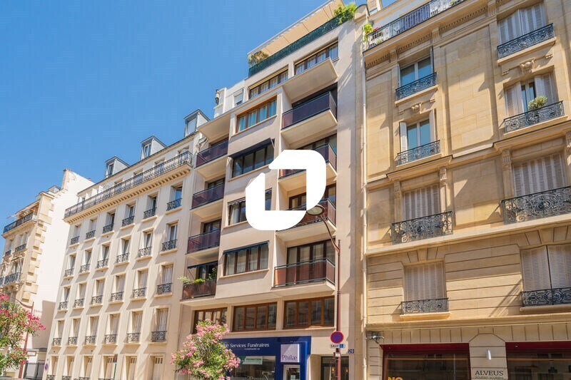 Office in Neuilly-sur-Seine to rent - Building Photo - Image 1 of 16