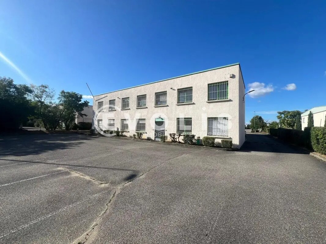 Light Industrial in Chassieu for sale Building Photo- Image 1 of 31