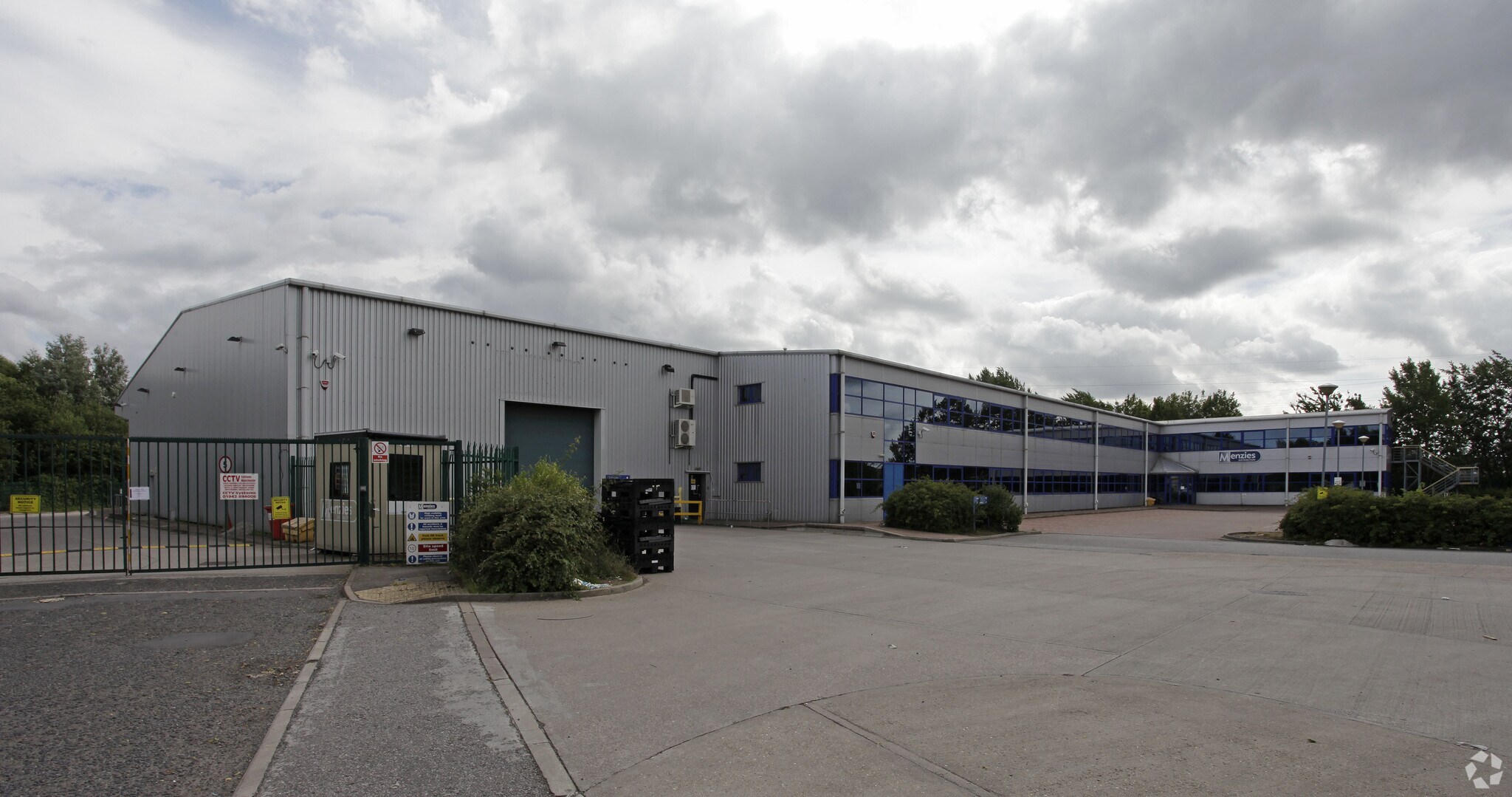 Waterside Rd, Leeds for sale Primary Photo- Image 1 of 1