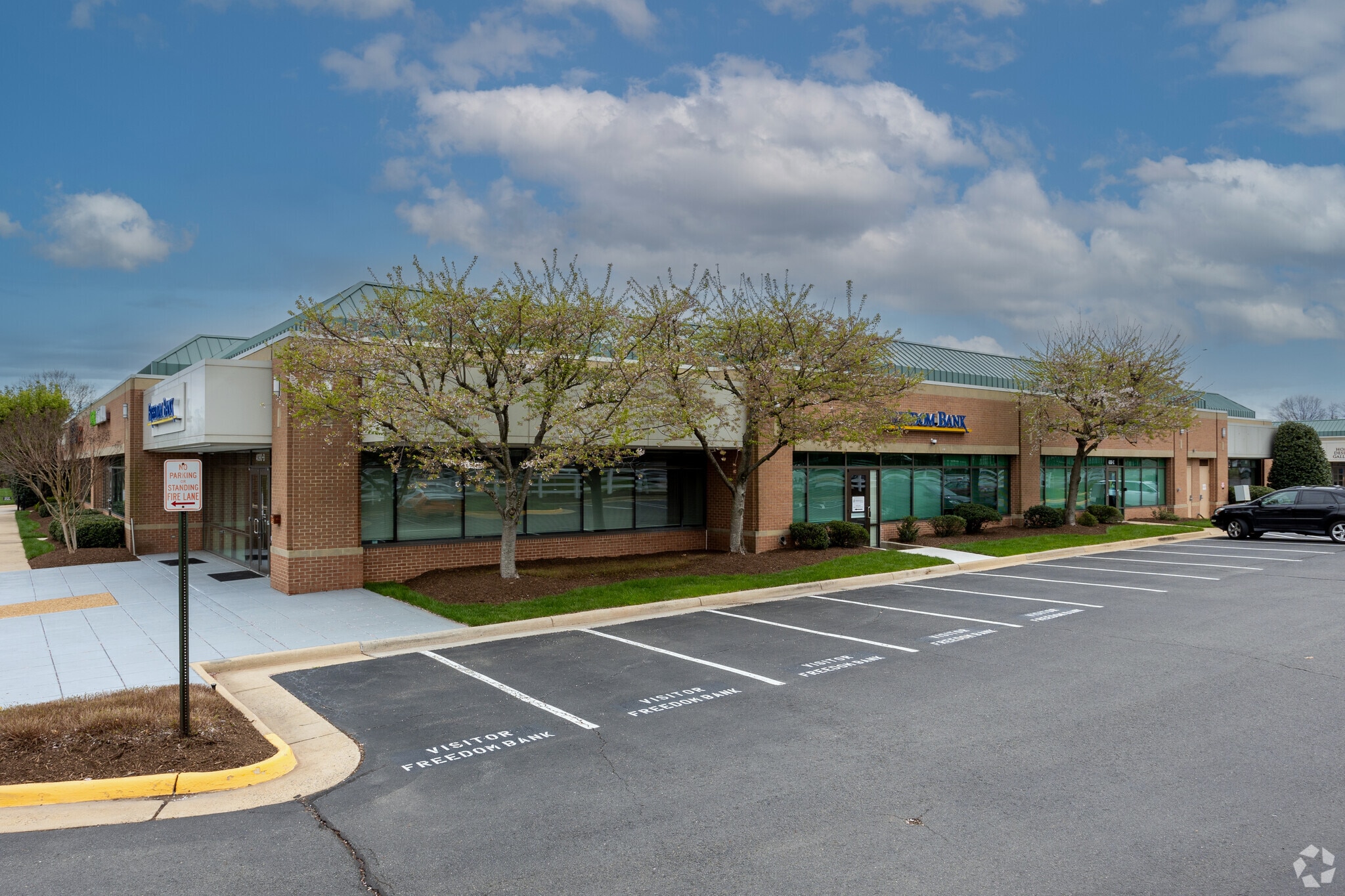 4090 Lafayette Center Dr, Chantilly, VA to rent Building Photo- Image 1 of 7