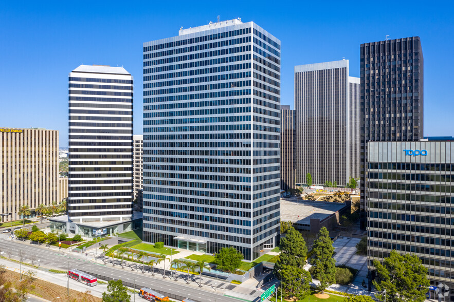 10100 Santa Monica Blvd, Los Angeles, CA for rent - Building Photo - Image 1 of 5