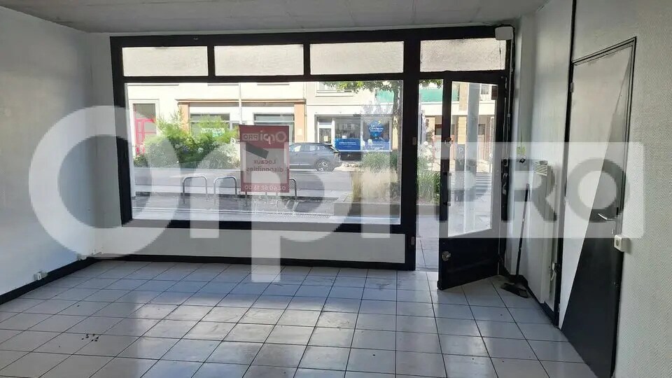 Retail in Saint-Nazaire for sale - Interior Photo - Image 3 of 4