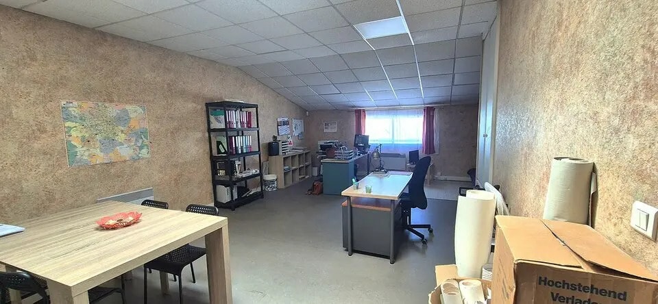 Light Industrial in Longvic to rent - Interior Photo - Image 2 of 5