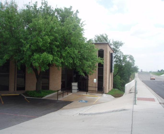 3500 SW HK Dodgen Loop, Temple, TX for rent - Primary Photo - Image 1 of 2