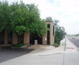 3500 SW HK Dodgen Loop, Temple, TX for rent Primary Photo- Image 1 of 3