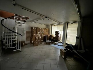 More details for 149 Rue Victor Hugo, Villefranche-sur-Saône - Retail to Rent