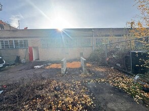 Taylor Ln, Loscoe to rent Building Photo- Image 1 of 4