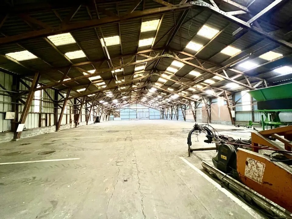 Vente Local d'activités 1 720 m² - Photo 1
