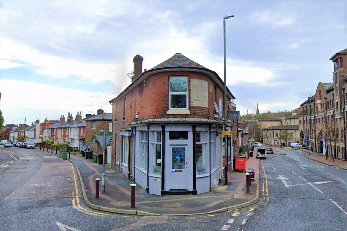 8282A Victoria Rd, Tunbridge Wells TN1 2PW Retail for Sale