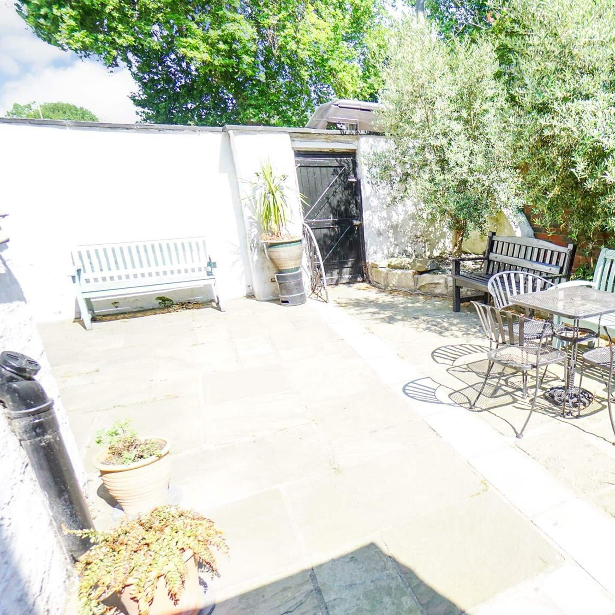 43 Holywell St, Chesterfield for sale Building Photo- Image 1 of 23