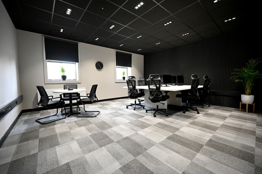 Carlyle Rd, Kirkcaldy to rent - Building Photo - Image 2 of 13