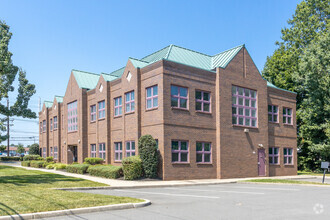 7 Dunmore Ave, Ewing, NJ for rent Building Photo- Image 1 of 6