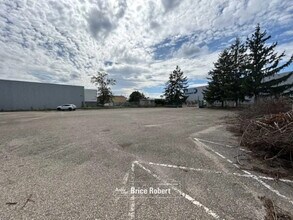 Décines-Charpieu - Aerial  map view