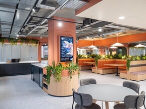 19-21 Spring Gdns, Manchester to rent Interior Photo- Image 1 of 12