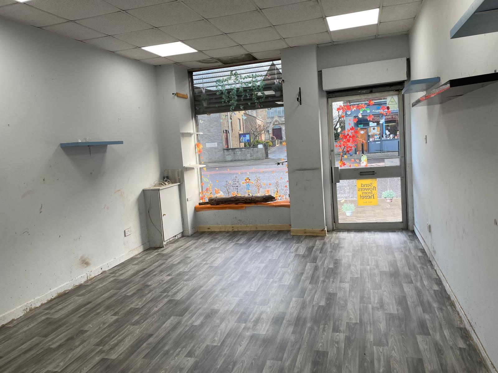 81 Main St, Ayr to rent Interior Photo- Image 1 of 1