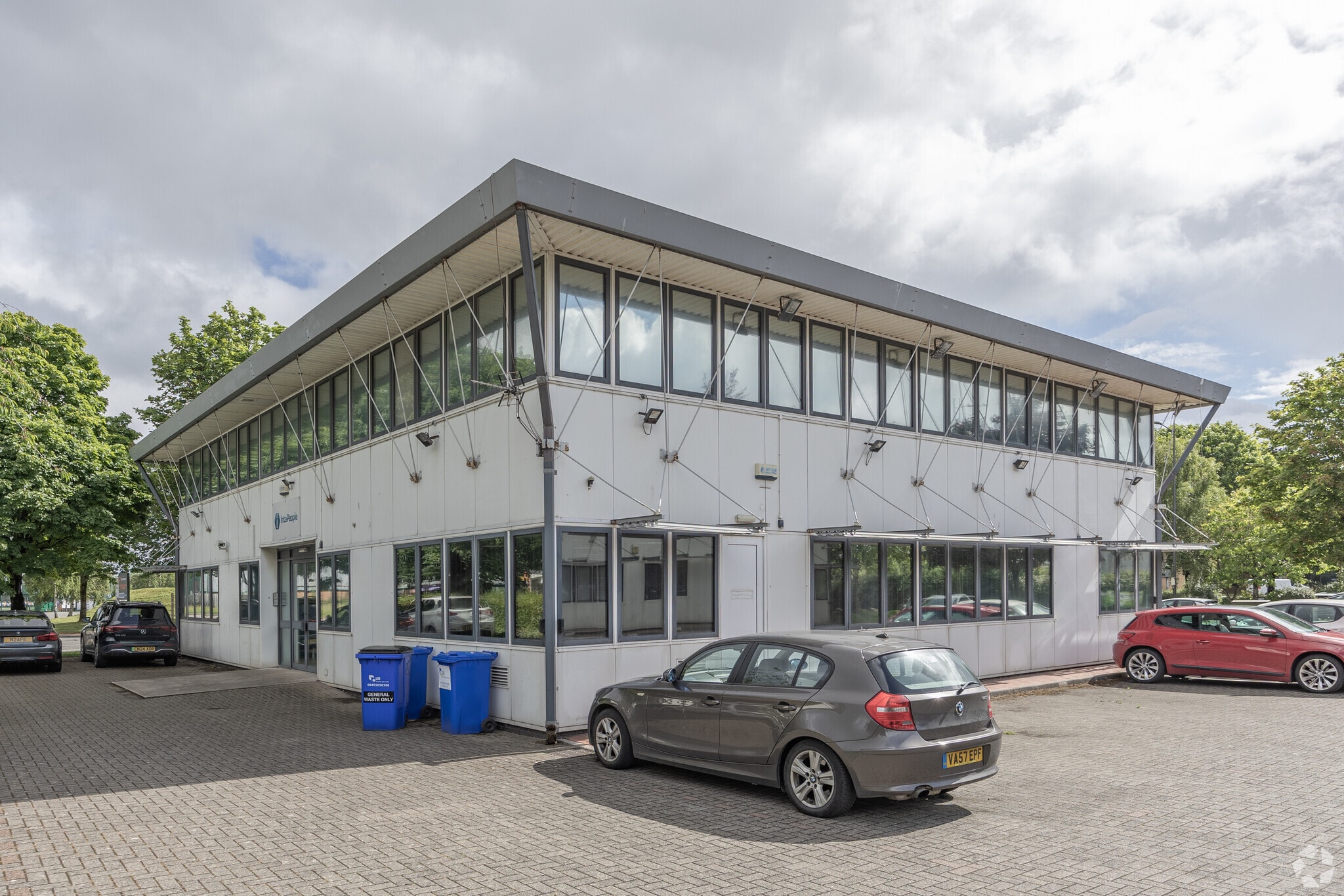 13 Ocean Way, Cardiff to rent Primary Photo- Image 1 of 7