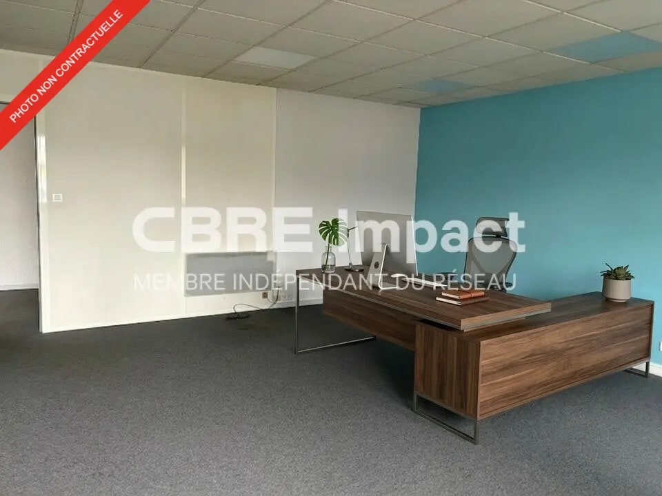 Location Bureaux 66 m² - Photo 1