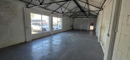 Mountey Business Park, Pevensey to rent Interior Photo- Image 2 of 2