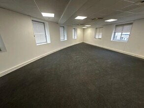 1 Rue Lénine, Ivry-sur-Seine to rent Interior Photo- Image 2 of 3