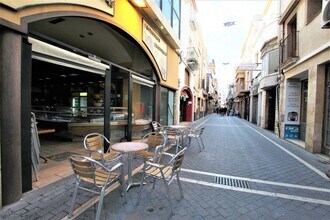Retail in El Vendrell, Tarragona to rent Building Photo- Image 2 of 16