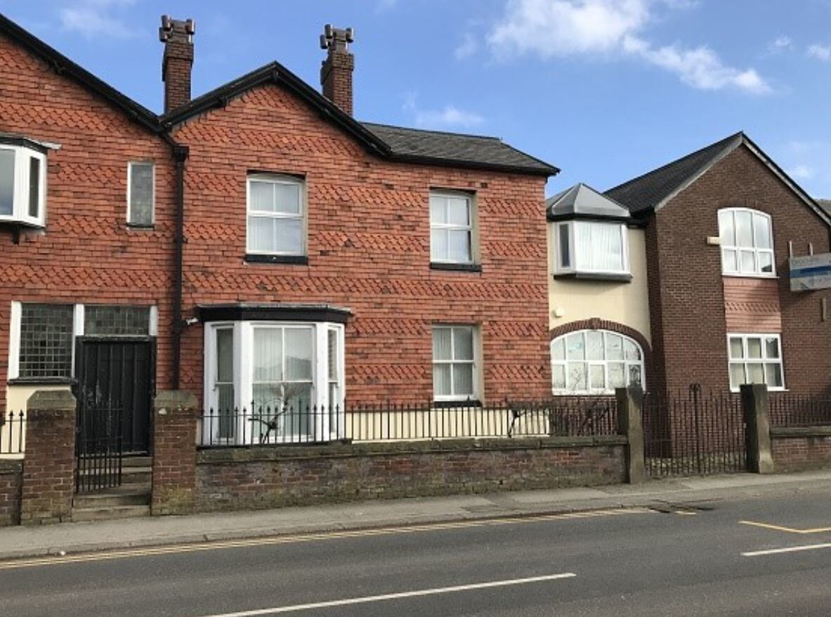 512 Darwen Rd, Bolton for sale Primary Photo- Image 1 of 1