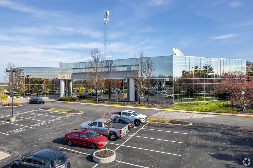 2400 Corporate Exchange Dr, Columbus, OH for rent - Building Photo - Image 2 of 10