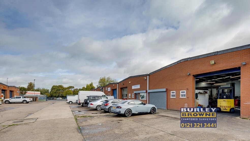 Maybrook Industrial Estate portfolio of 10 properties for sale on LoopNet.co.uk - Building Photo - Image 3 of 24
