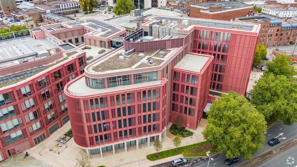 5-7 Cathedral Walk, Gloucester to rent - Aerial - Image 3 of 4