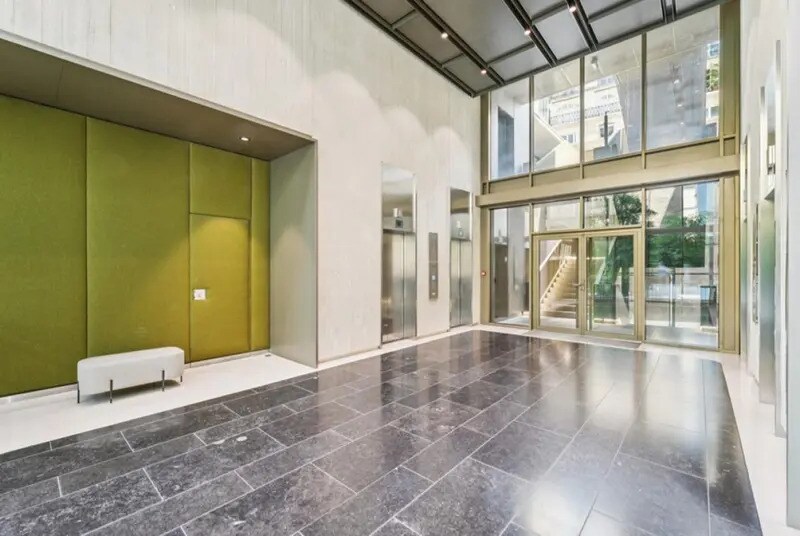 168 Avenue Charles De Gaulle, Neuilly-sur-Seine to rent - Building Photo - Image 2 of 9