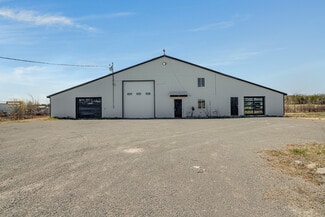 More details for 19 Terry Fox Dr, Vankleek Hill, ON - Industrial for Sale