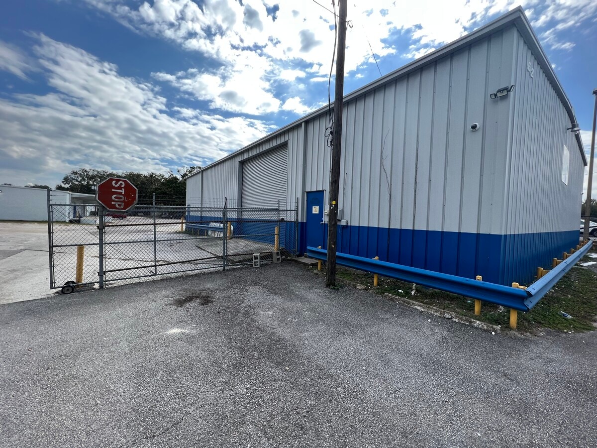 4622 Gall Blvd, Zephyrhills 33542