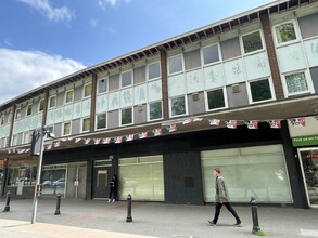 21-31 Queensway, Halesowen for rent Building Photo- Image 1 of 3