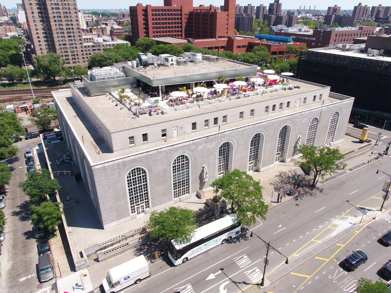 558 Grand Concourse, Bronx, NY for sale - Building Photo - Image 3 of 23