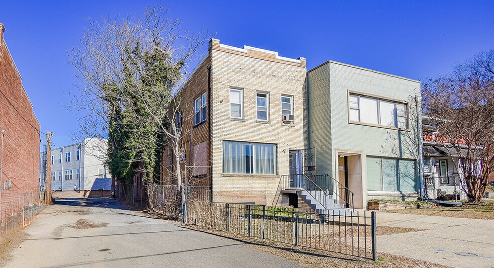 2522 Pennsylvania Ave SE, Washington, DC for sale - Primary Photo - Image 1 of 1