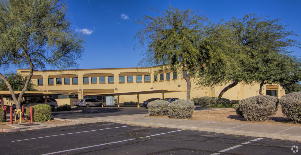 1501 N Gilbert Rd, Gilbert, AZ for rent - Building Photo - Image 3 of 13