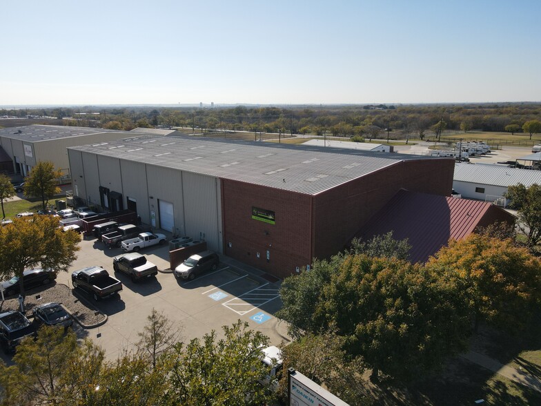 4801 W University Dr, Denton, TX for rent - Building Photo - Image 1 of 15