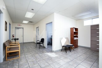 8630 W Cheyenne Ave, Las Vegas, NV for rent Interior Photo- Image 1 of 3