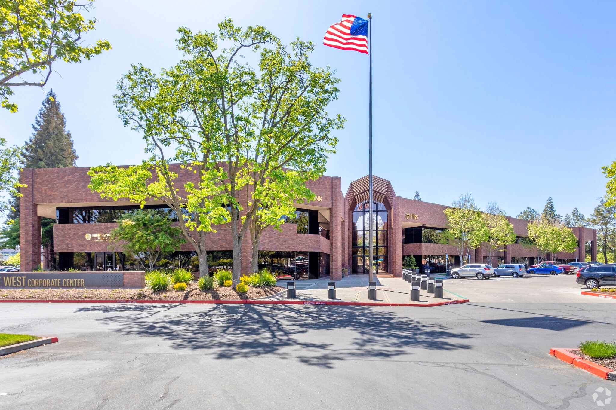 1610 Arden Way, Sacramento, CA to rent Building Photo- Image 1 of 13